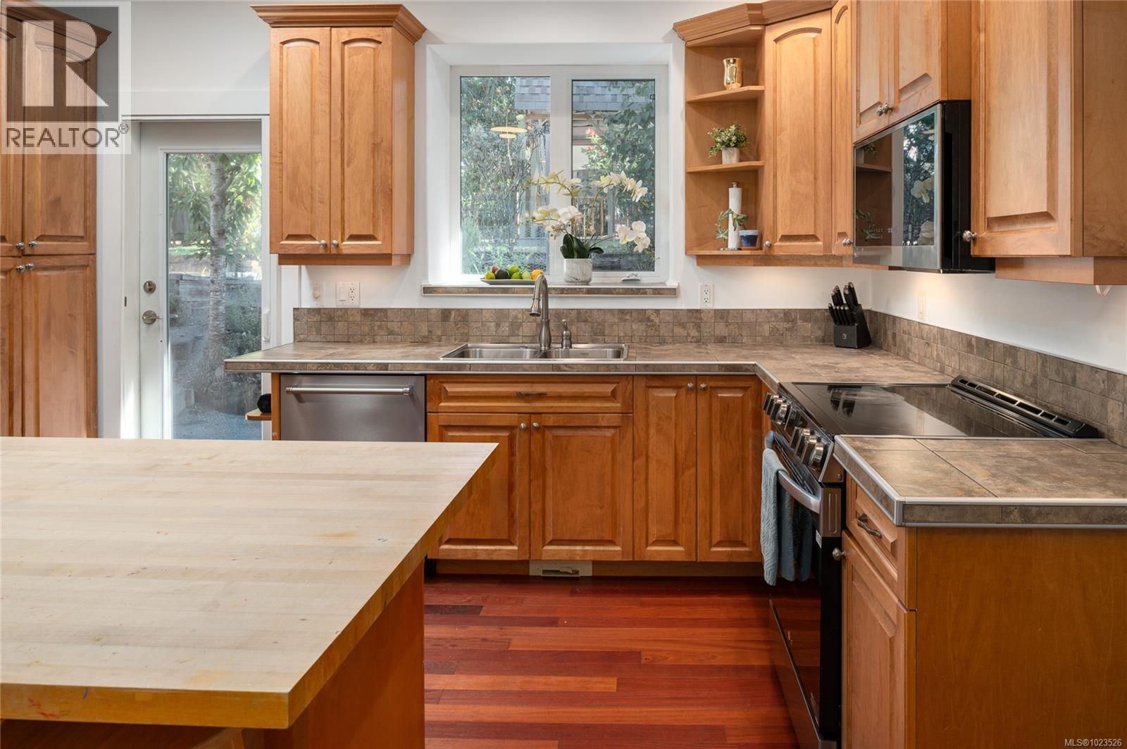 1554 Marina Way, Nanoose Bay