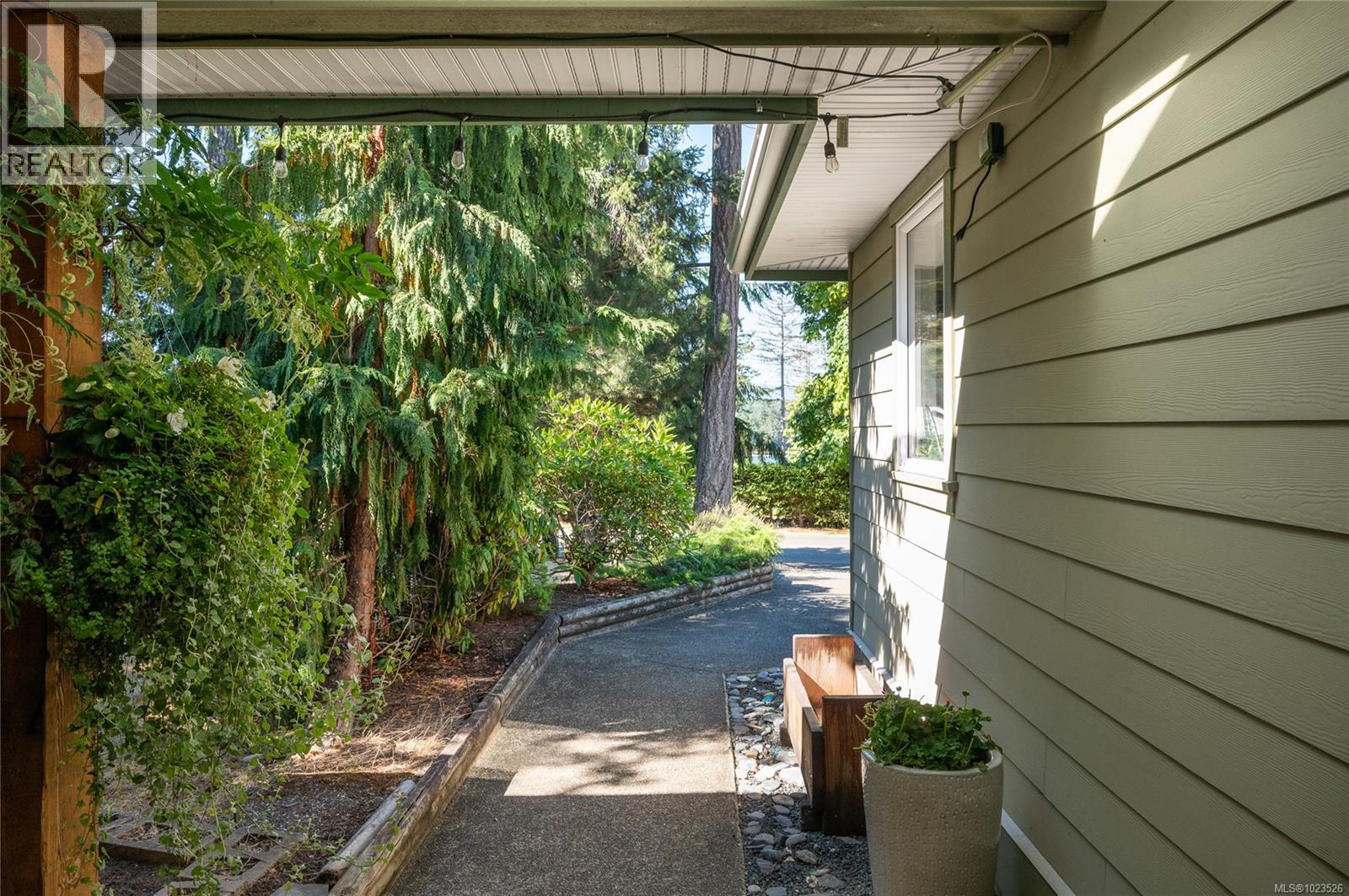 1554 Marina Way, Nanoose Bay