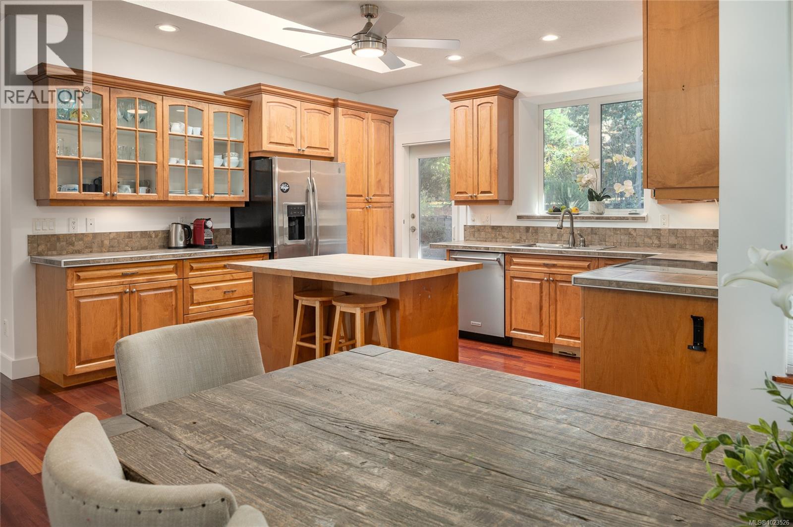 1554 Marina Way, Nanoose Bay