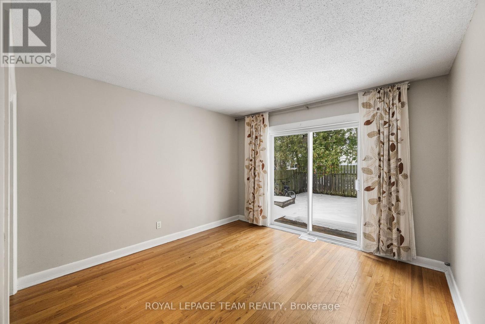 1938 BROMLEY ROAD, Ottawa, Ontario