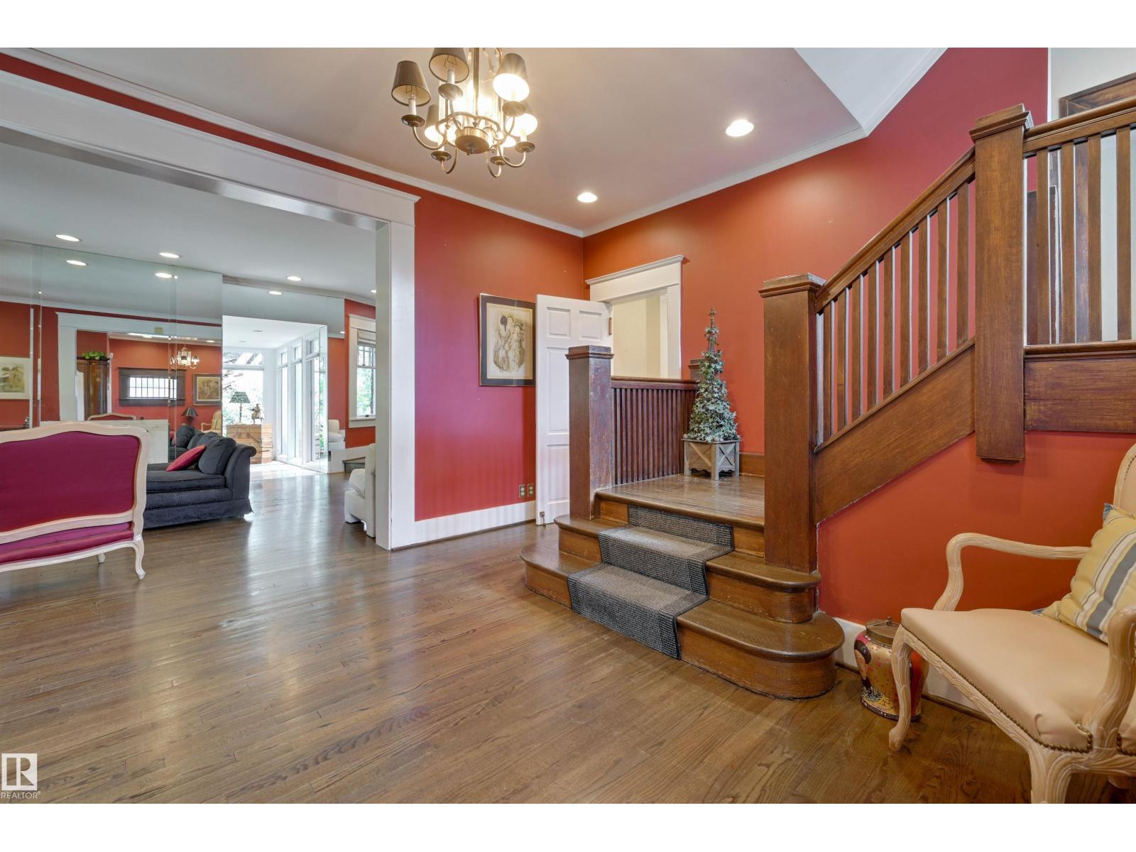 10226 CONNAUGHT DR NW, Edmonton