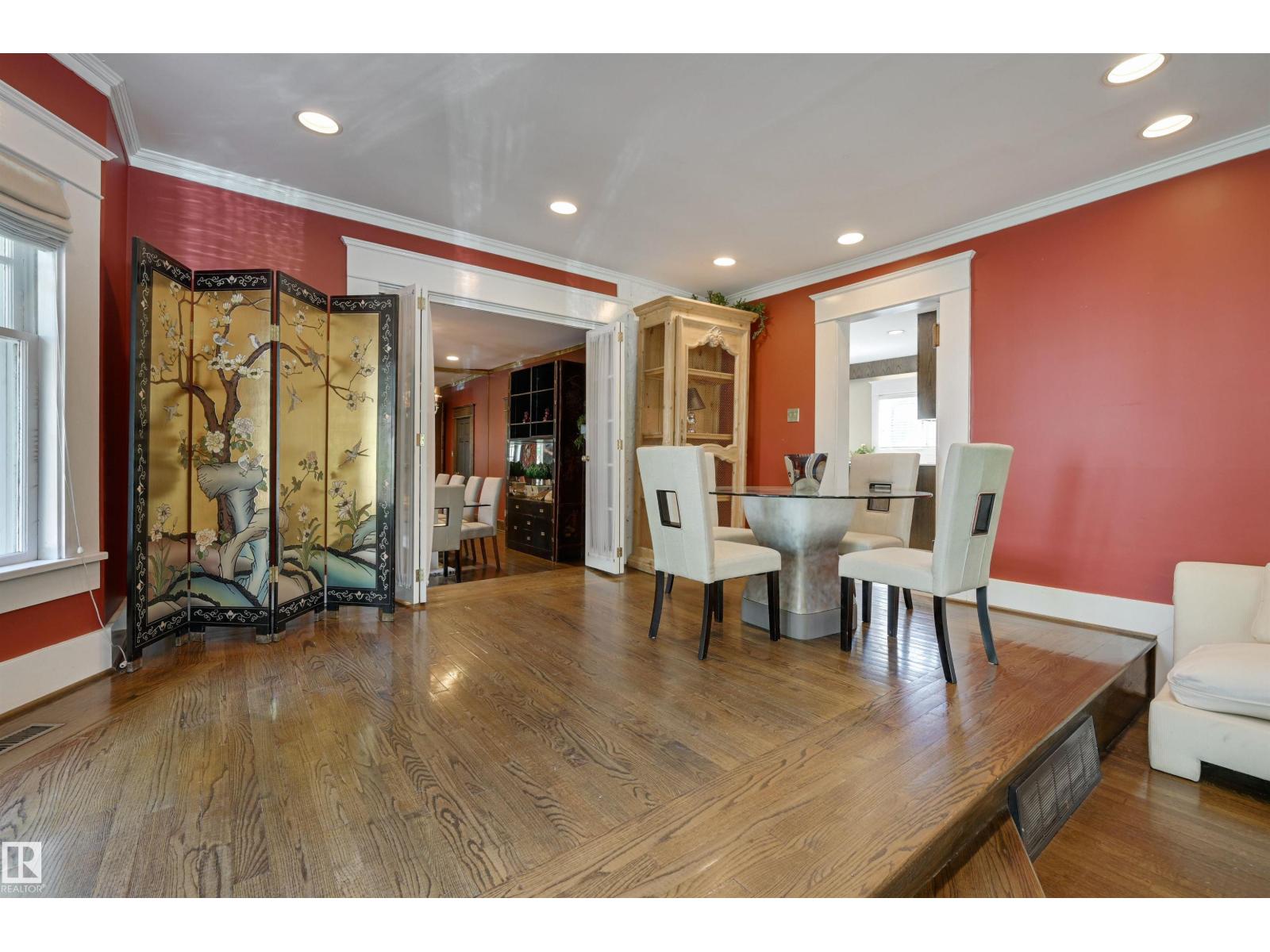 10226 CONNAUGHT DR NW, Edmonton