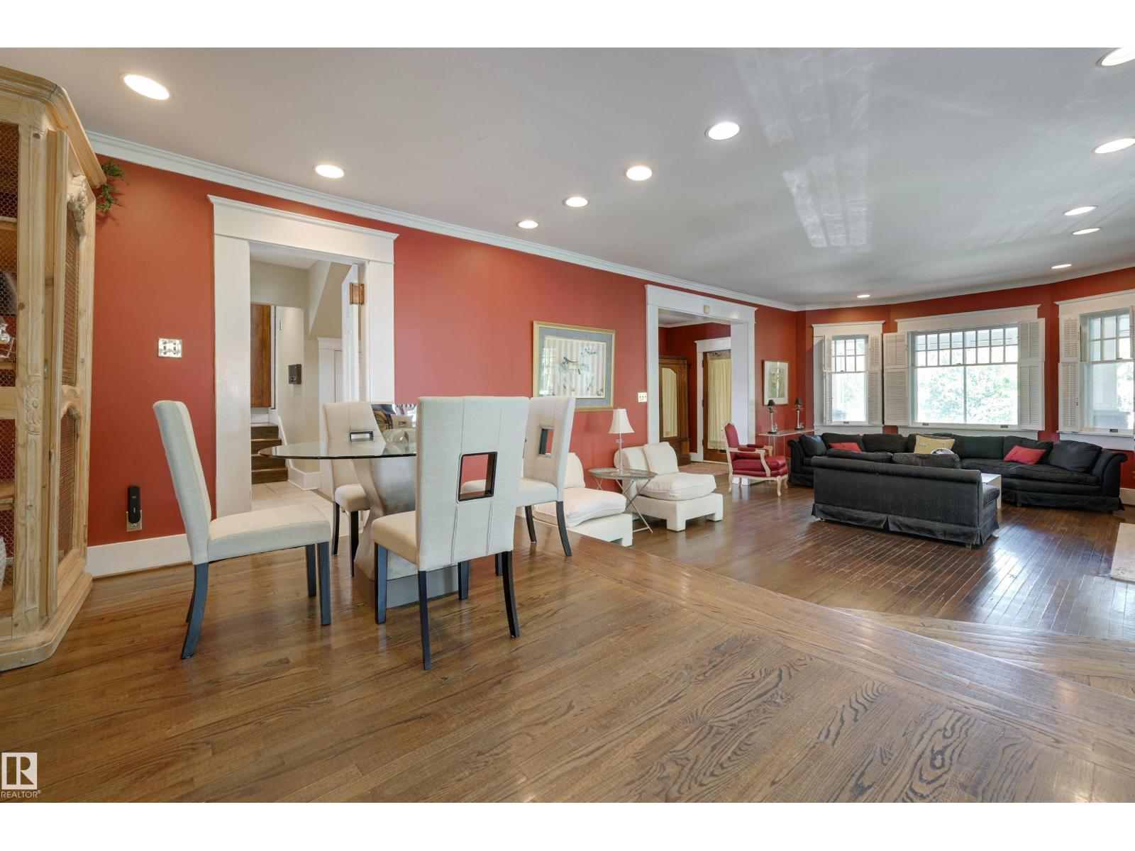 10226 CONNAUGHT DR NW, Edmonton