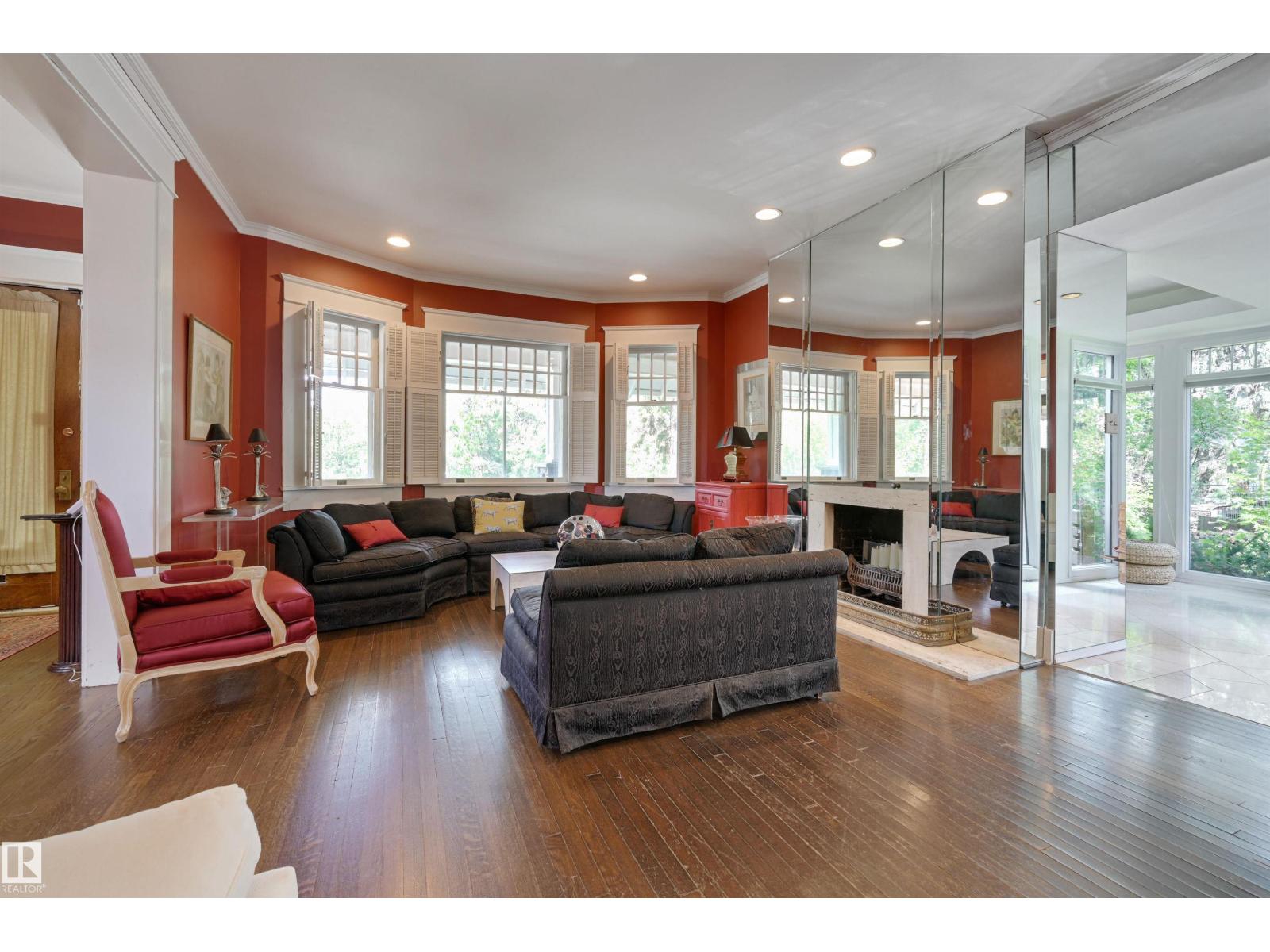 10226 CONNAUGHT DR NW, Edmonton