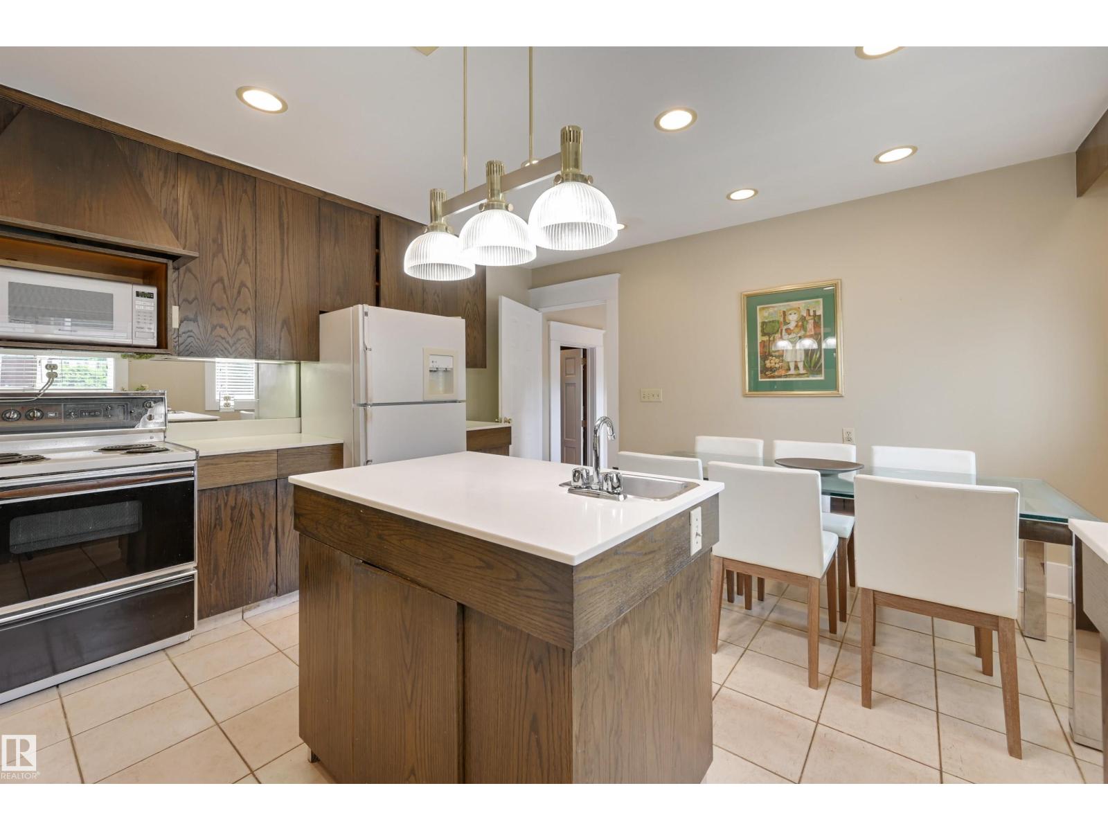 10226 CONNAUGHT DR NW, Edmonton