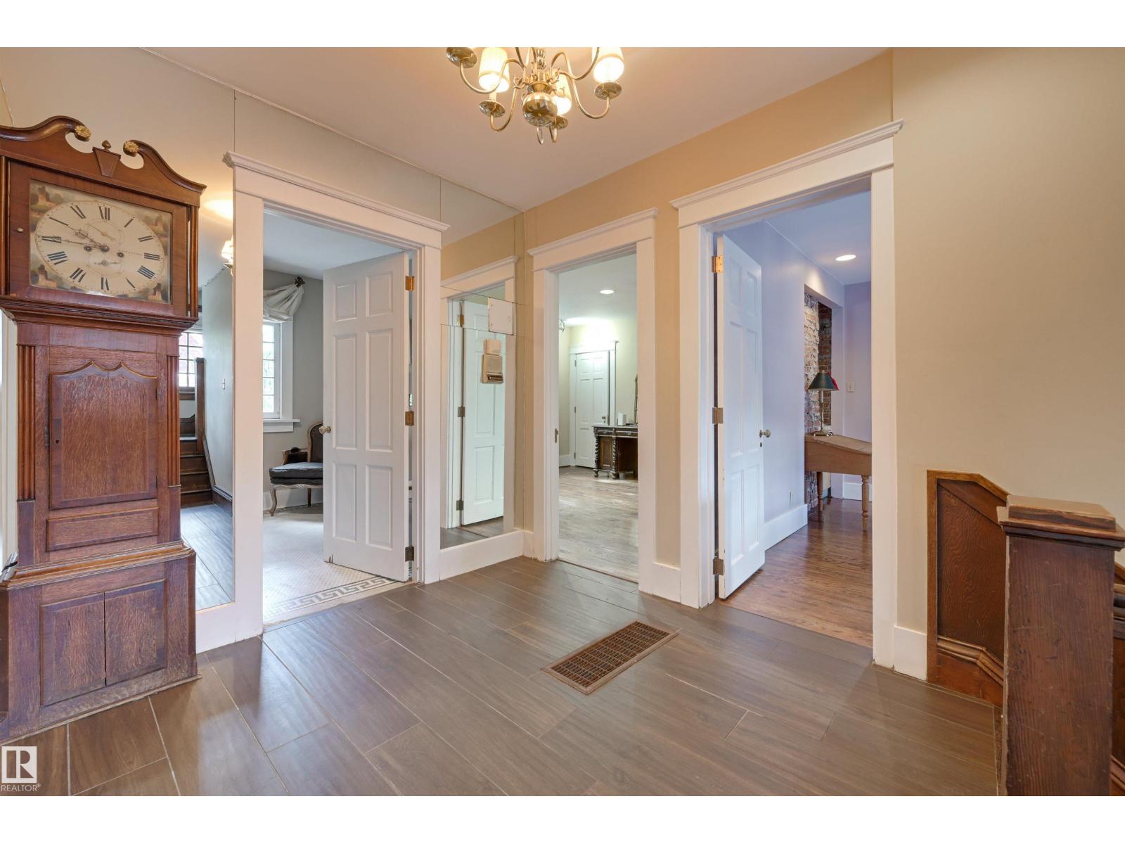 10226 CONNAUGHT DR NW, Edmonton