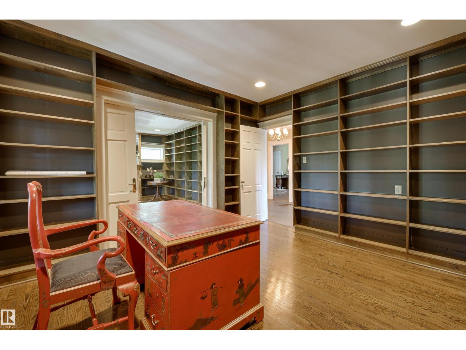 10226 CONNAUGHT DR NW, Edmonton