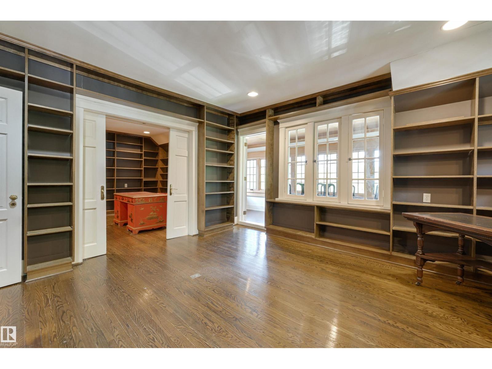 10226 CONNAUGHT DR NW, Edmonton