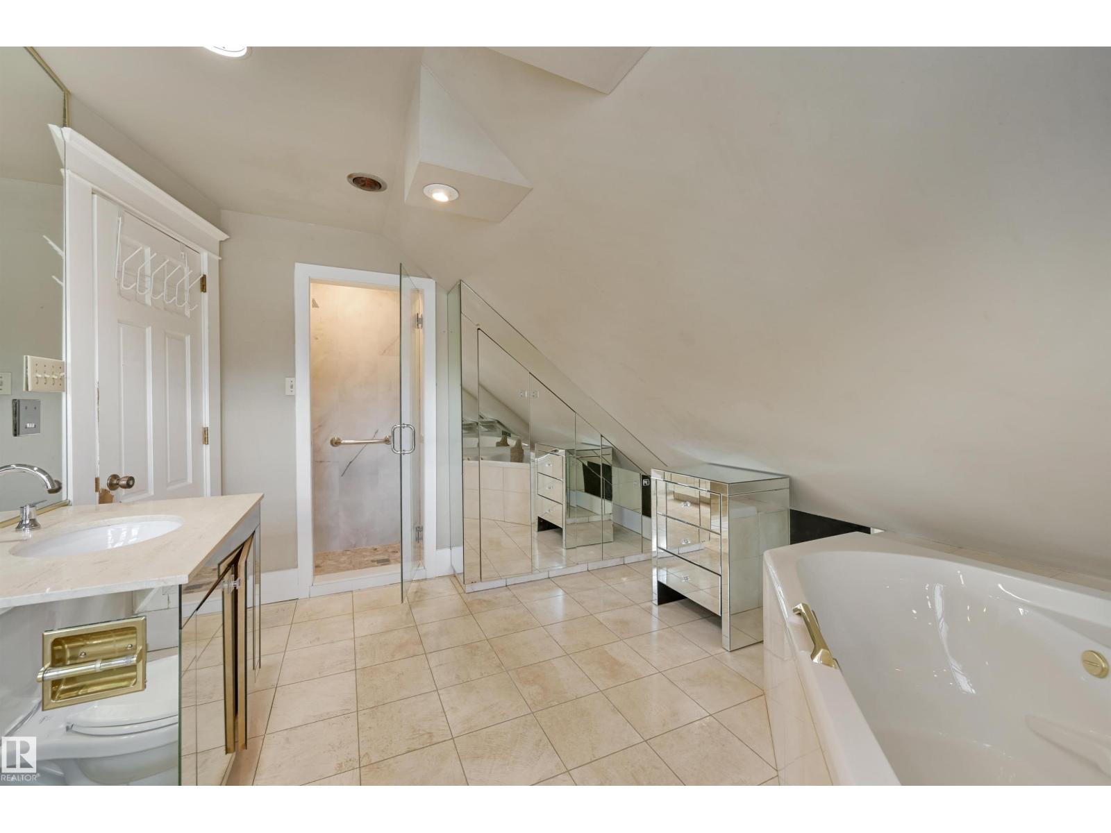 10226 CONNAUGHT DR NW, Edmonton