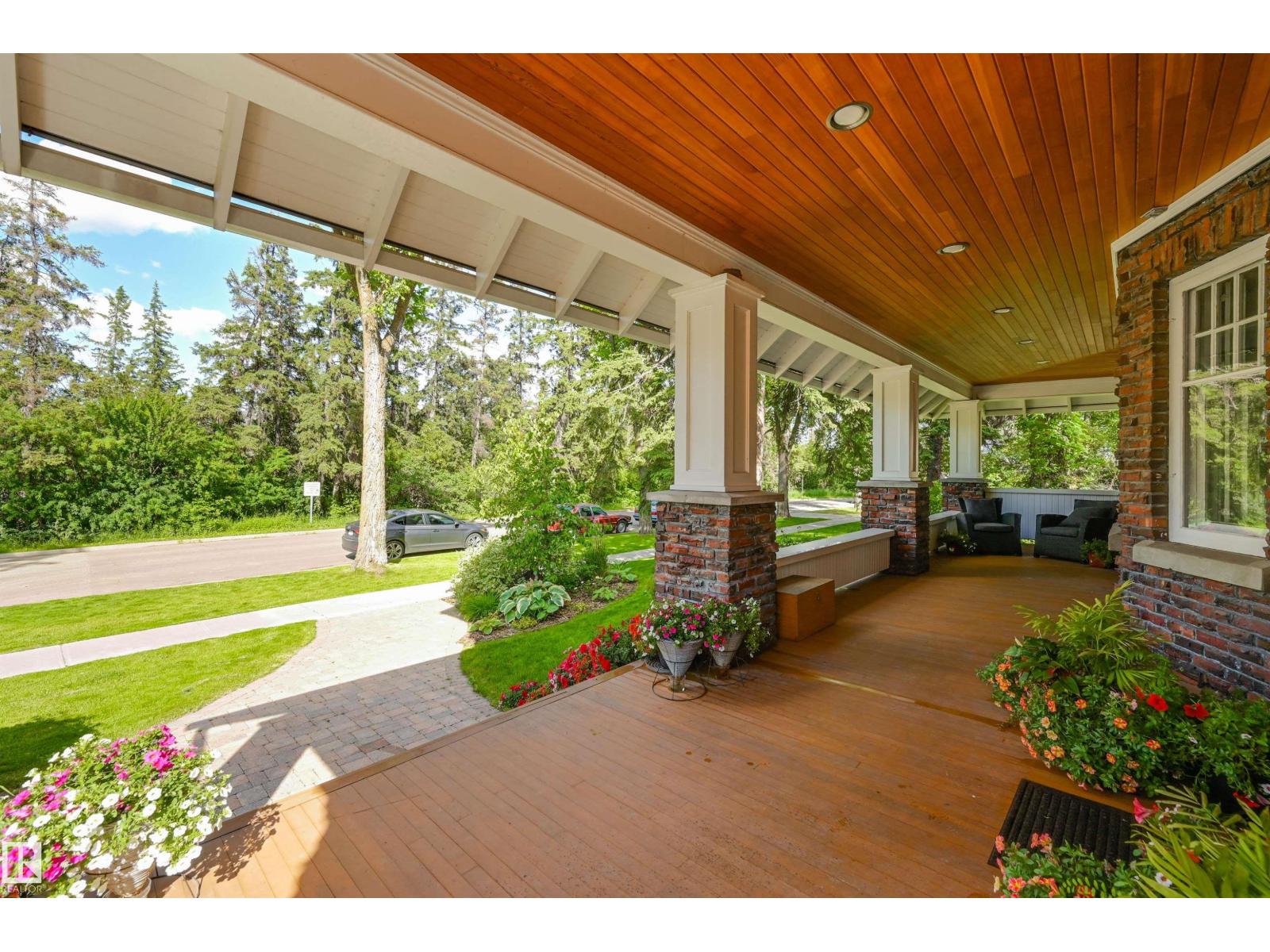 10226 CONNAUGHT DR NW, Edmonton