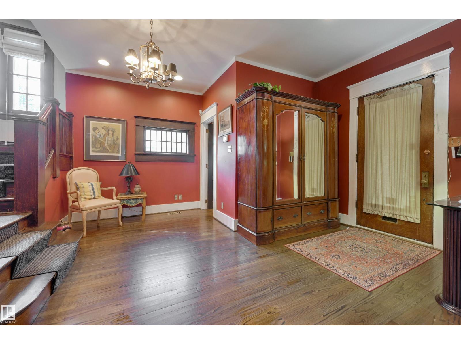 10226 CONNAUGHT DR NW, Edmonton