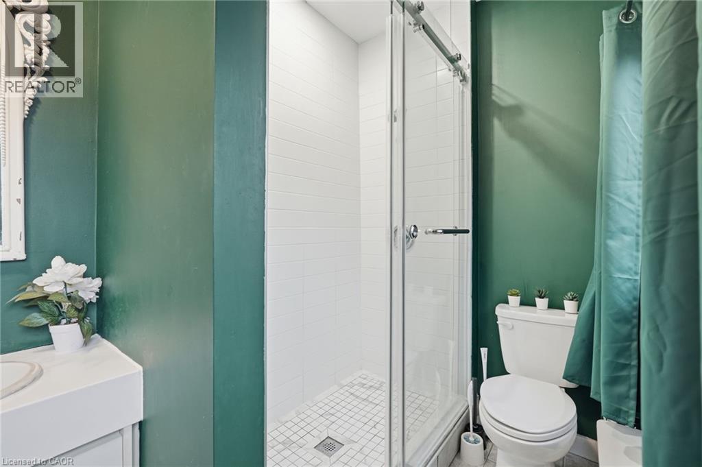 305 CANNON Street E, Hamilton, Ontario, L8L2B7 — Photo 12