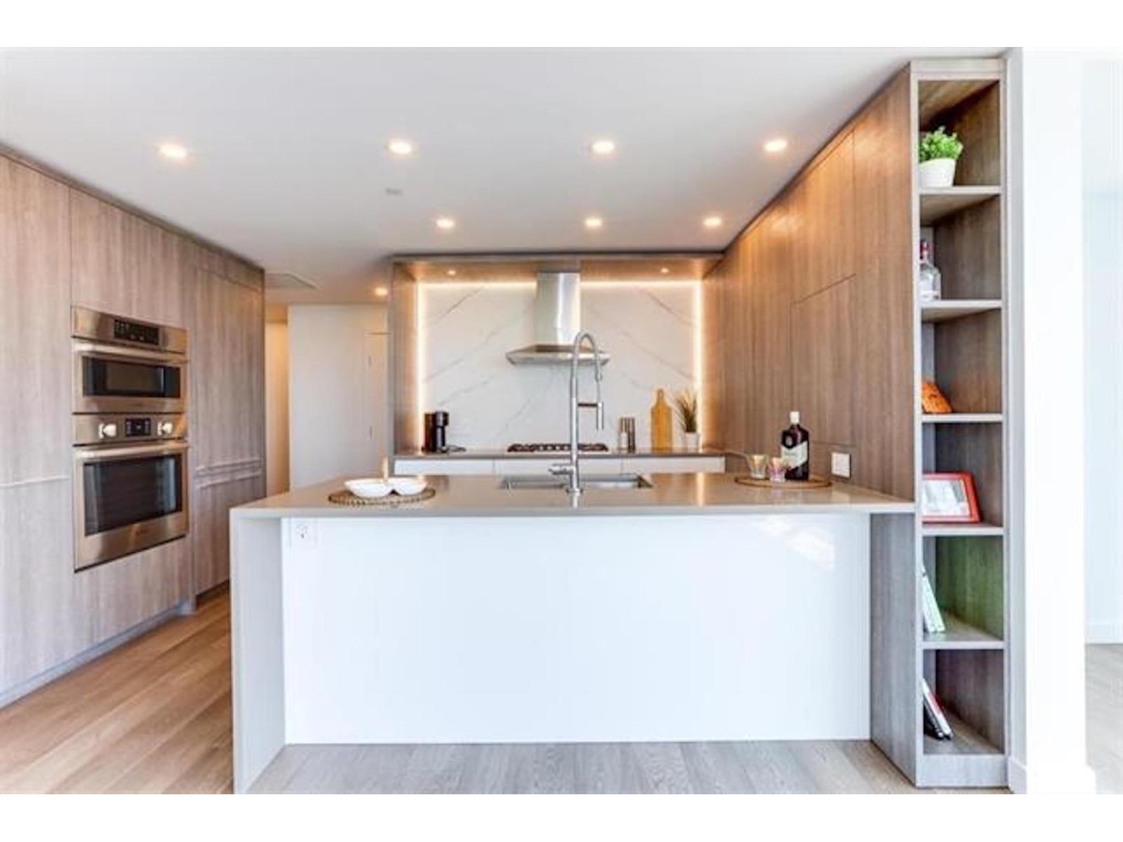 407 1441 JOHNSTON ROAD, White Rock