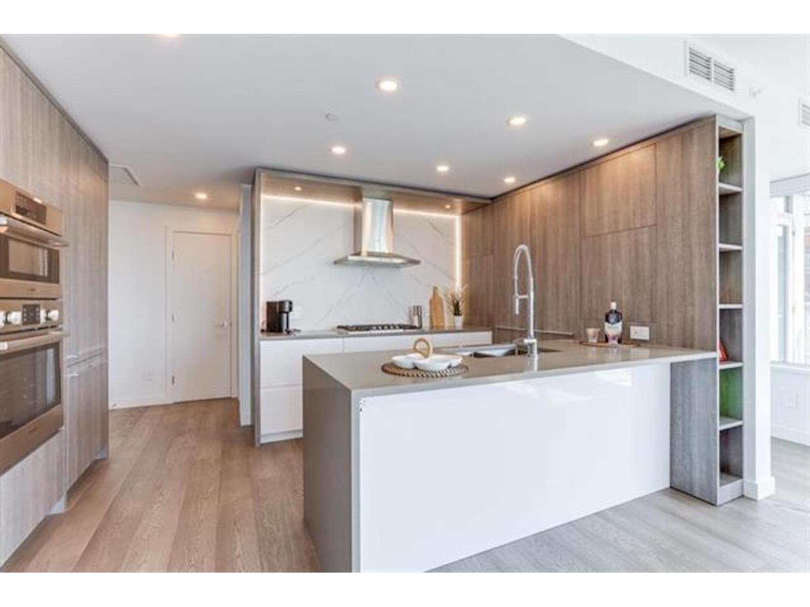 407 1441 JOHNSTON ROAD, White Rock