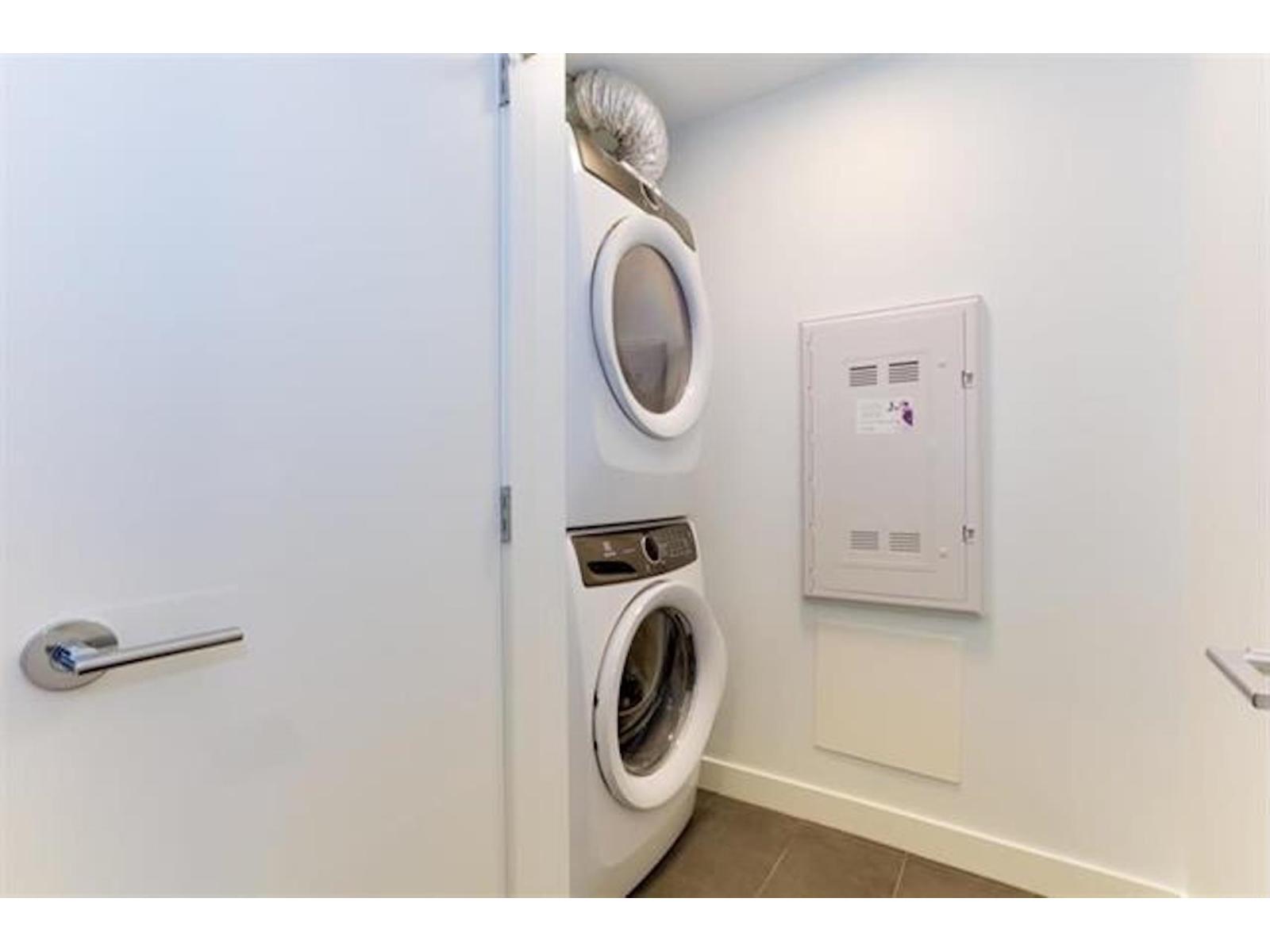 407 1441 JOHNSTON ROAD, White Rock