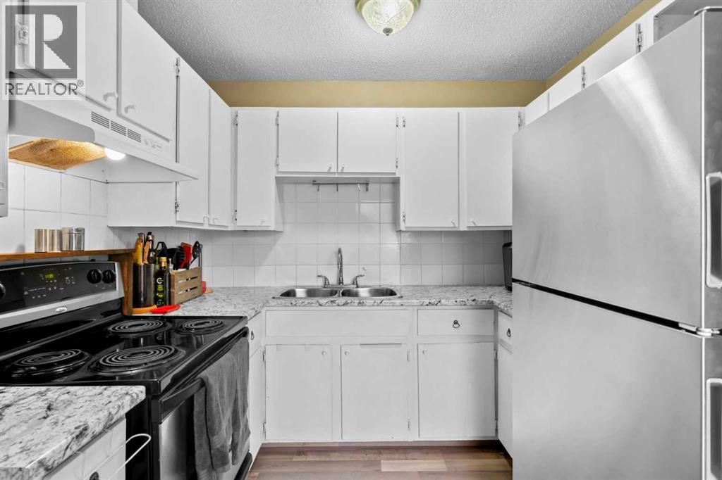 Single Family House for Sale in   Pennsylvania Road SE Penbrooke Meadows Calgary 