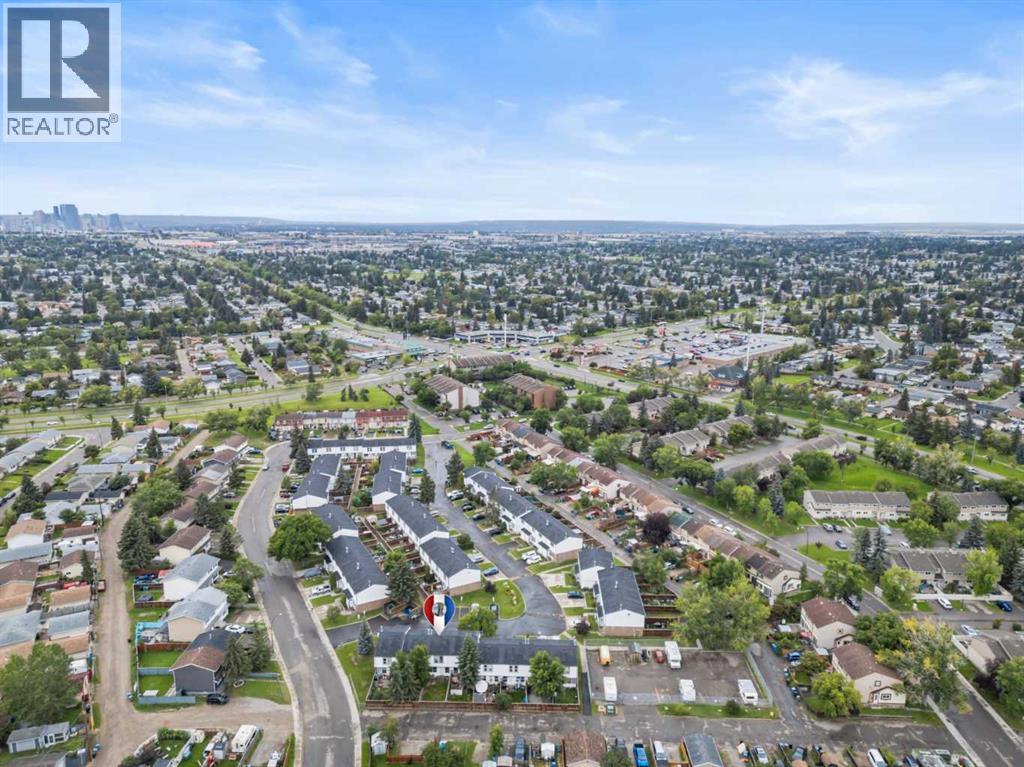 Single Family House for Sale in   Pennsylvania Road SE Penbrooke Meadows Calgary 