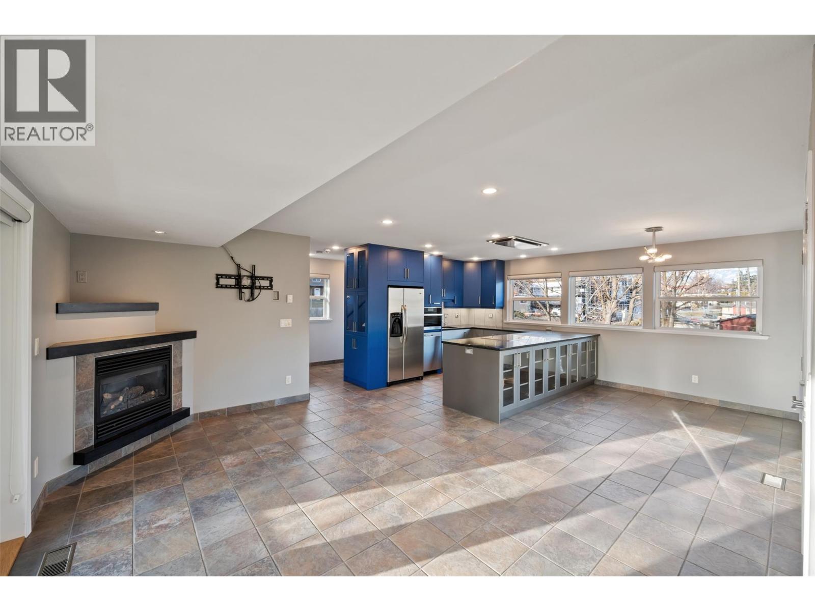 5405 OLEANDER Drive Unit# 1, Osoyoos