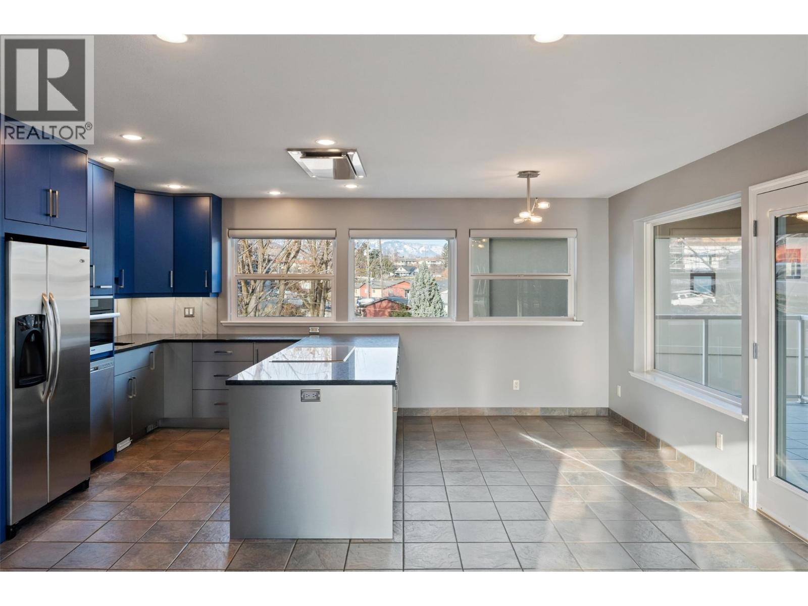 #1 5405 OLEANDER Drive - 21