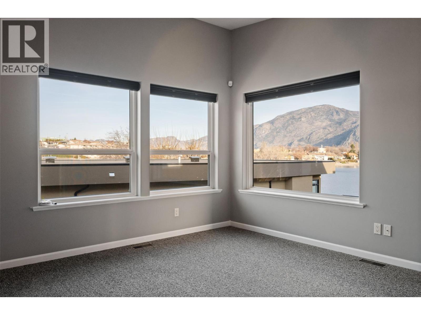 #1 5405 OLEANDER Drive - 33