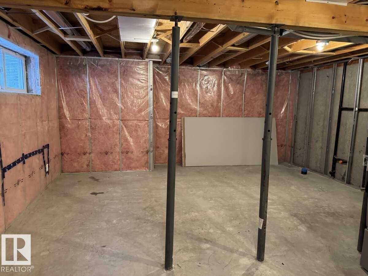 23 VERNON, Spruce Grove