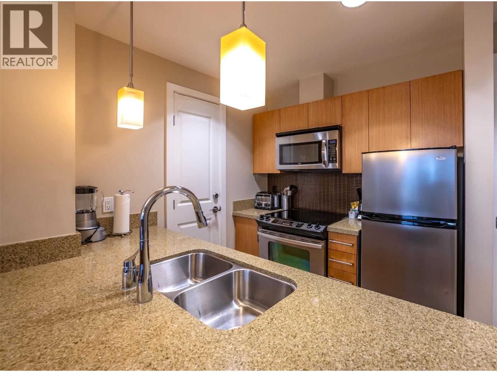 15 PARK Place Unit# 327, Osoyoos