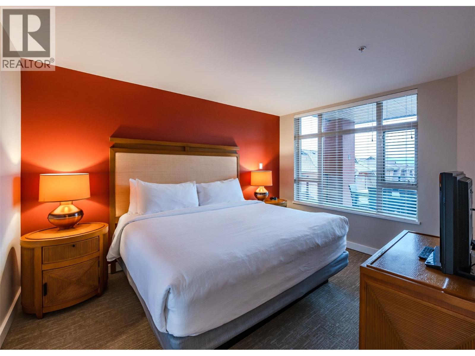 15 PARK Place Unit# 327, Osoyoos