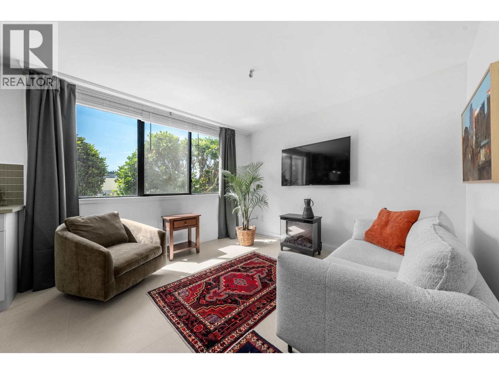 101A 460 14TH STREET, West Vancouver