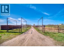 354142 48 Street E, Rural Foothills County, AB T1S0R3 Photo 24