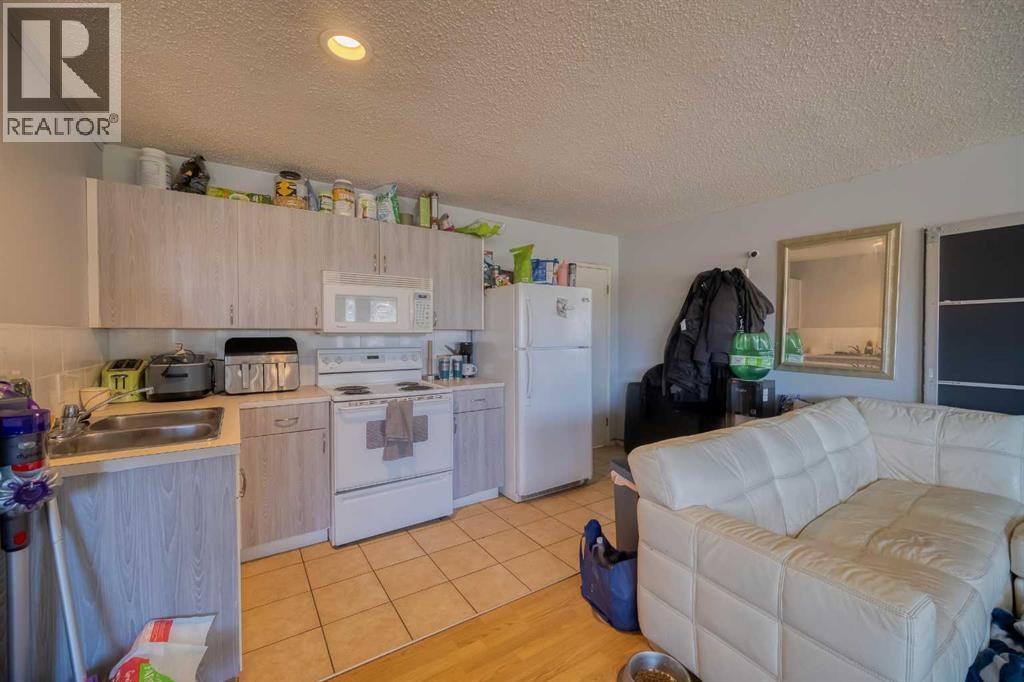 354142 48 STREET E - 40