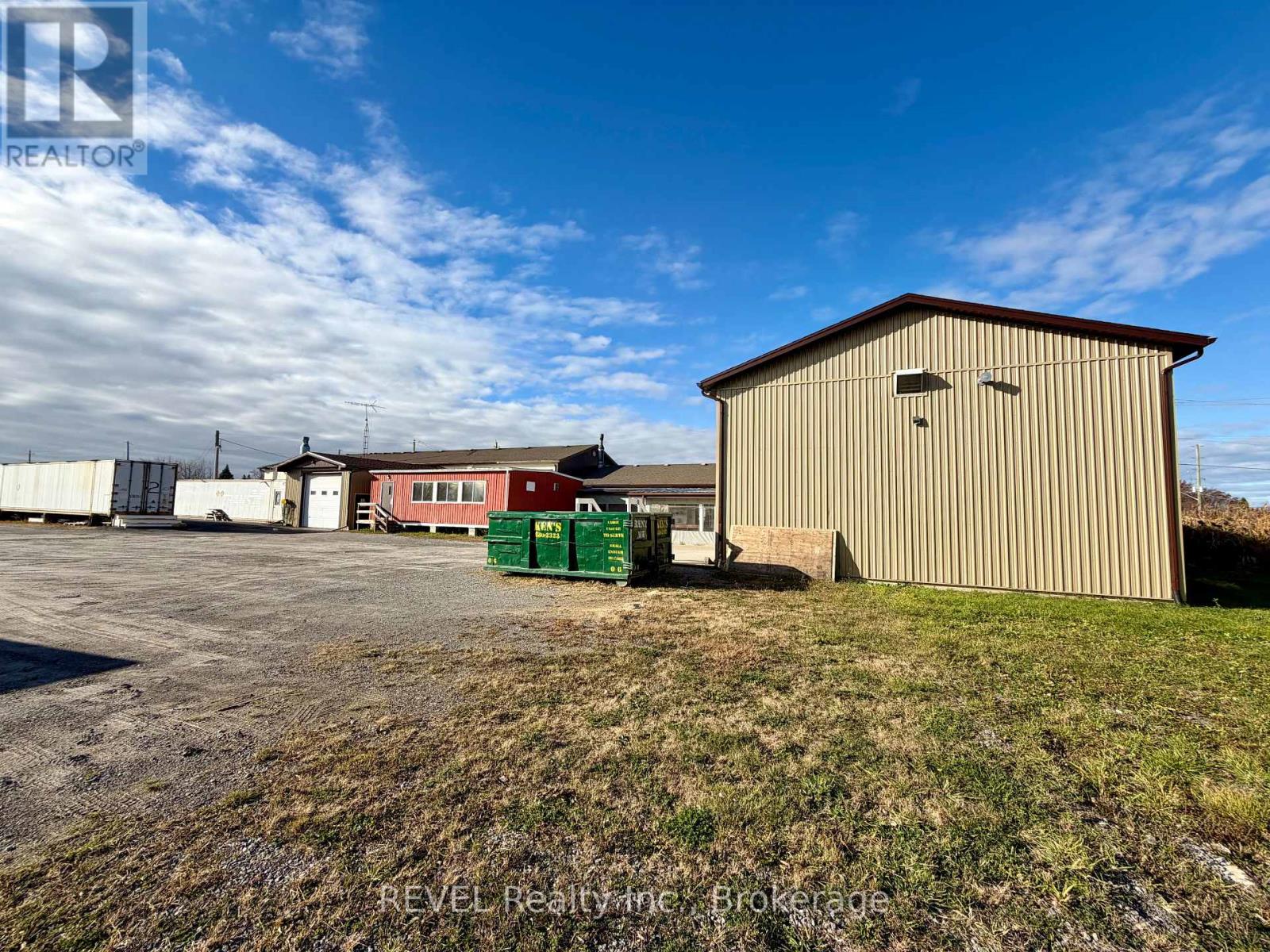 2036 Allanport photo 2