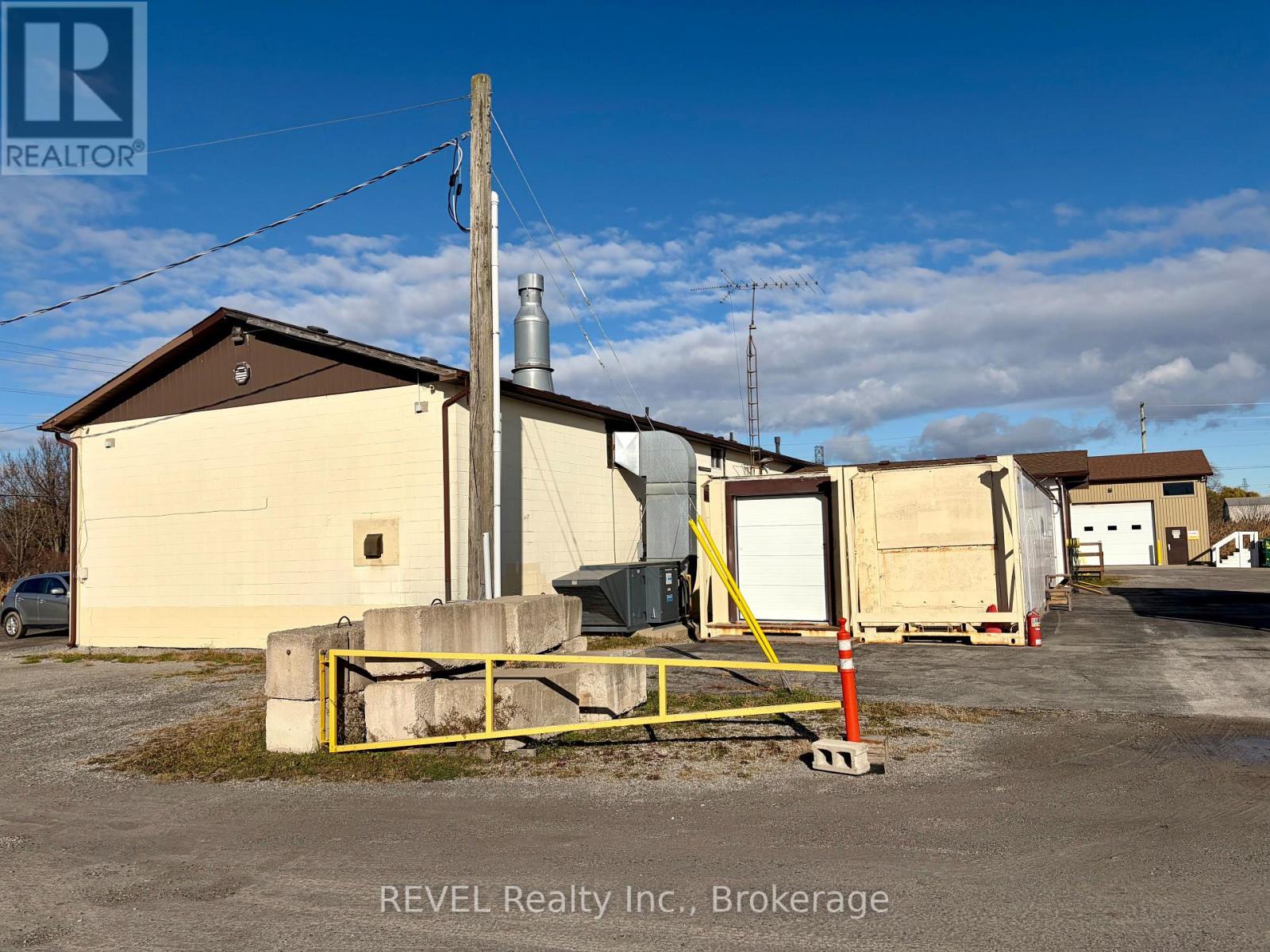 2036 Allanport photo 3