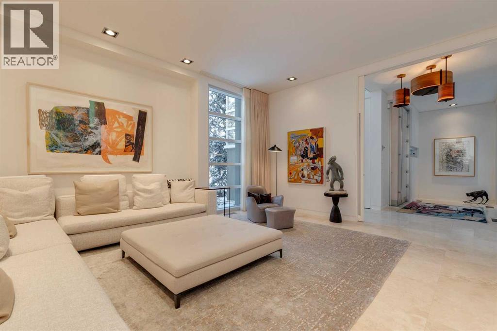 Single Family House for Sale in  st Street SW Roxboro Calgary 