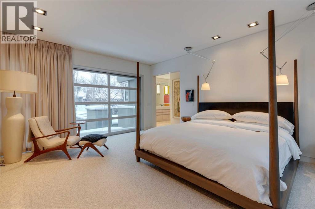 Single Family House for Sale in  st Street SW Roxboro Calgary 