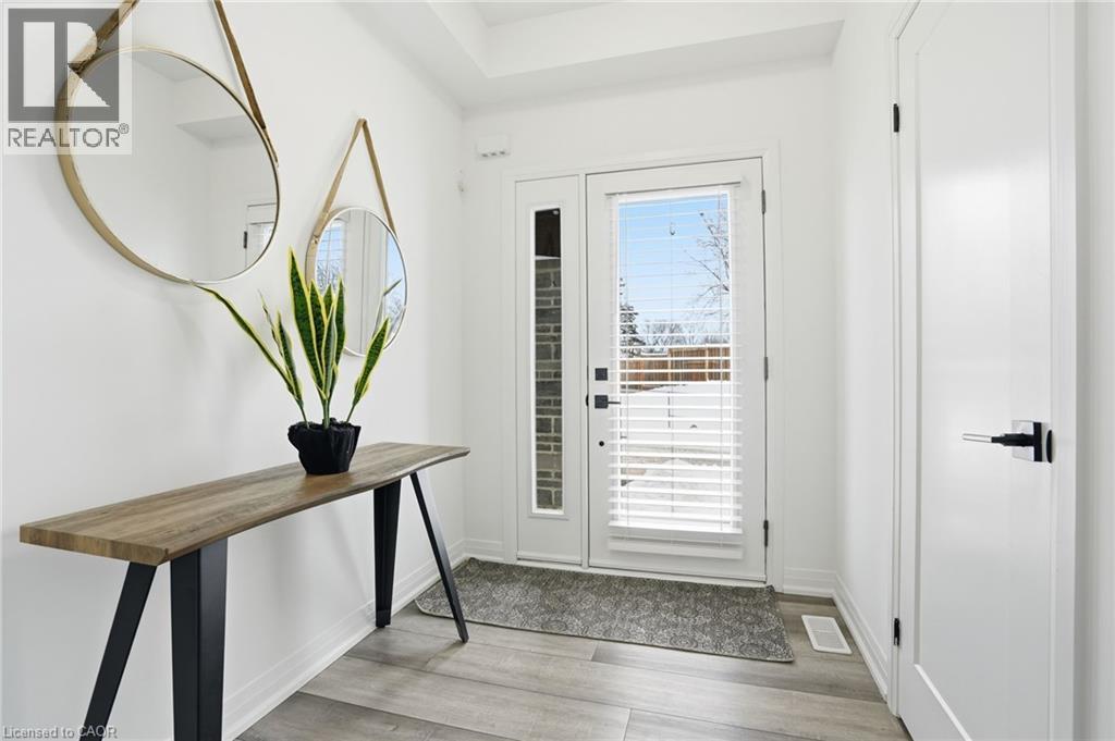 98 JAYLA Lane - Photo 5 of 48, Smithville, Ontario