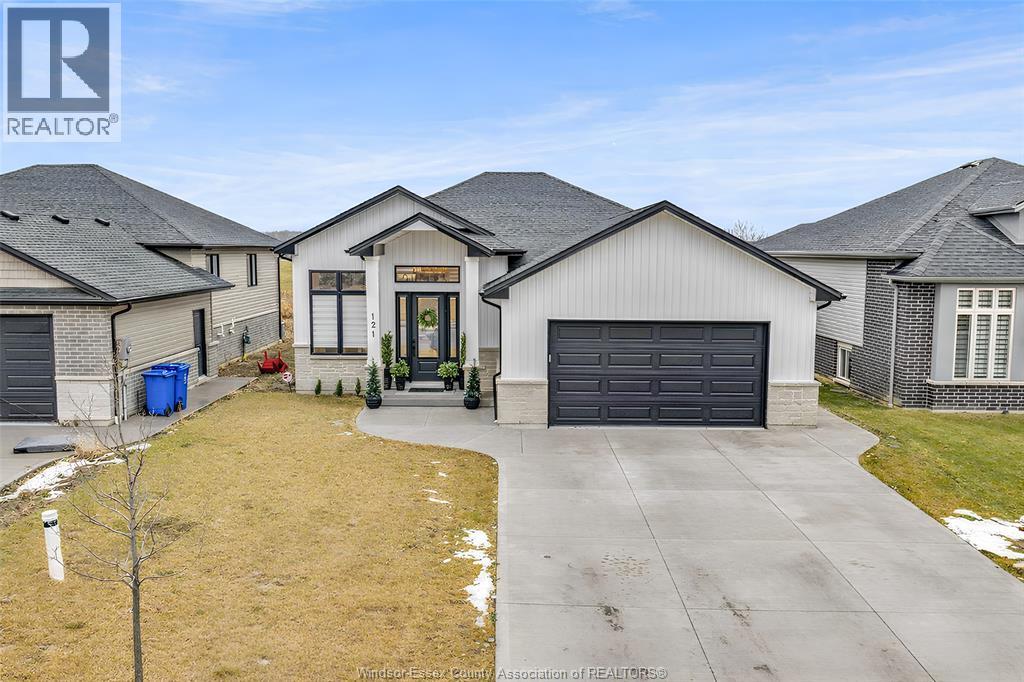 121 Kingsbridge Drive