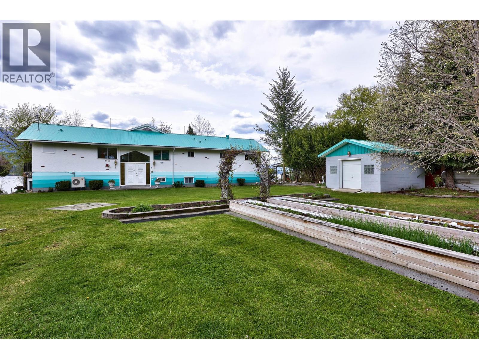  3726 Zinck Road, Scotch Creek