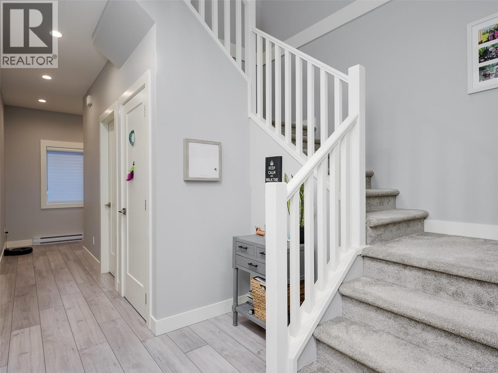  222 Lone Oak Place, Langford