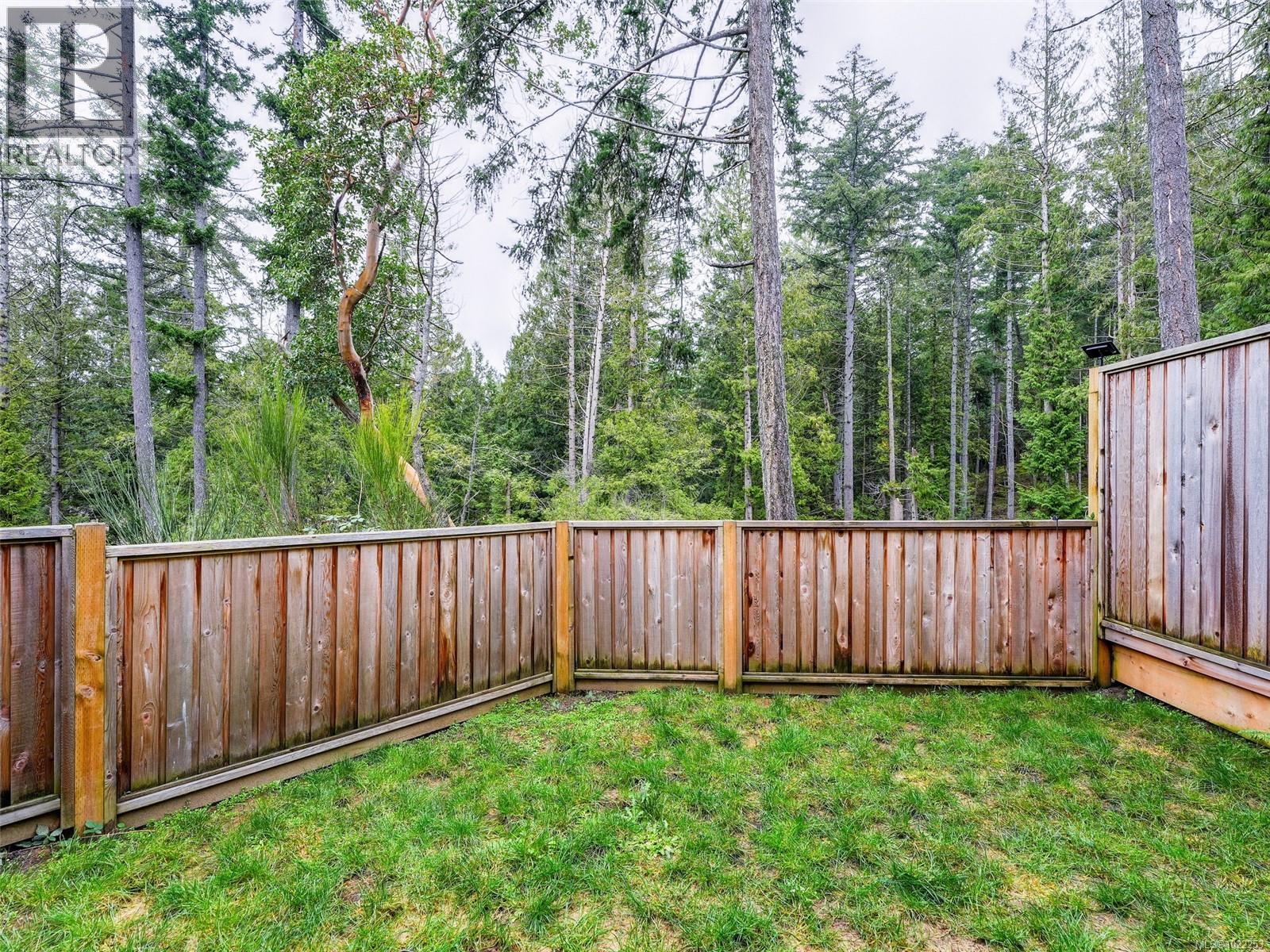  222 Lone Oak Place, Langford