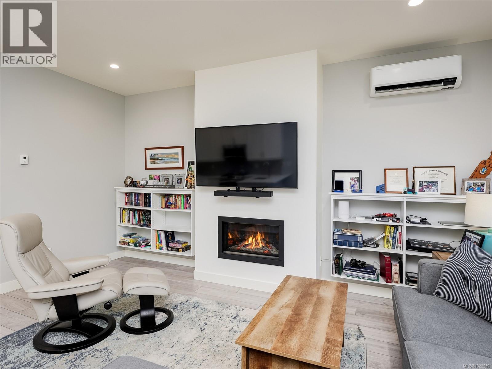  222 Lone Oak Place, Langford