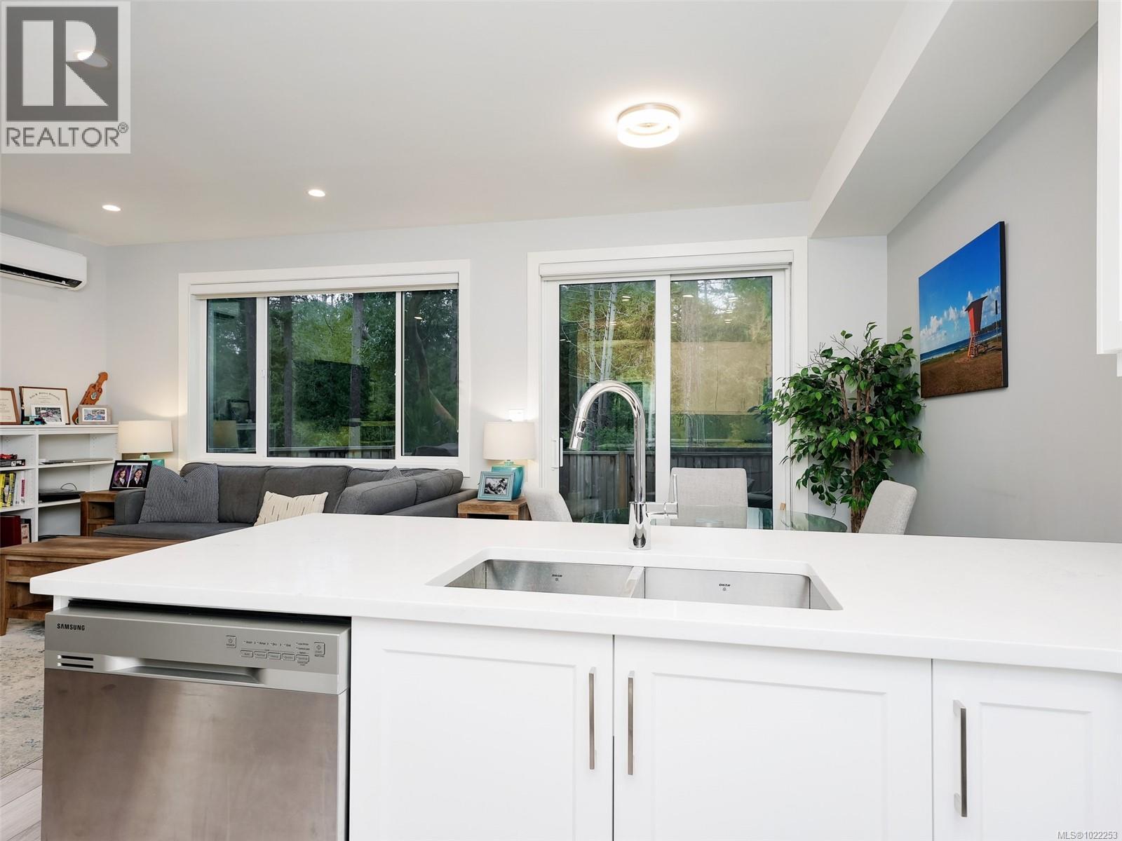  222 Lone Oak Place, Langford