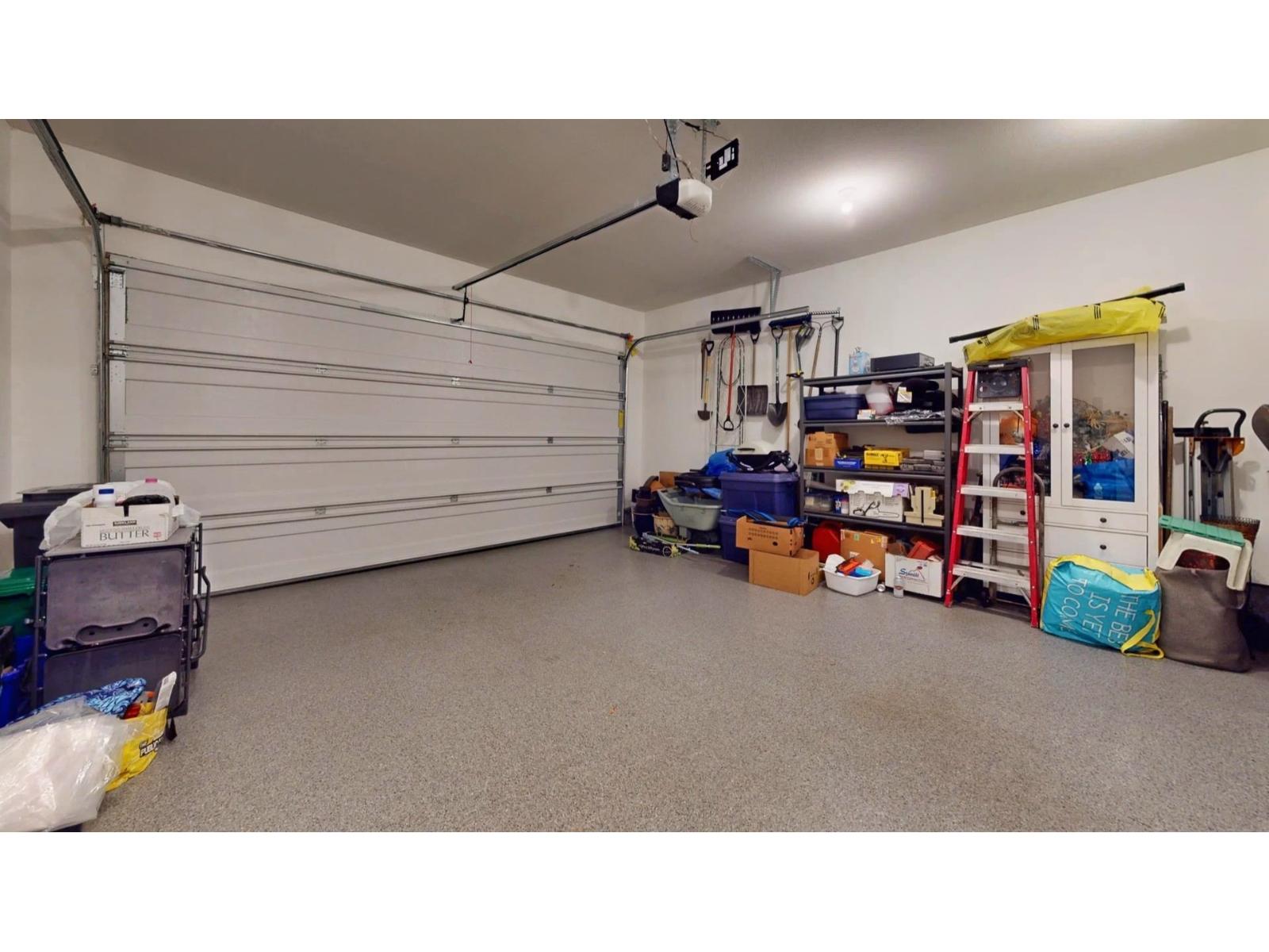 2 5528 148 STREET, Surrey