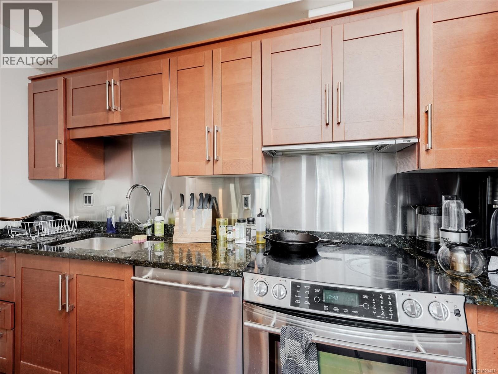 S401 737 Humboldt Street, Victoria