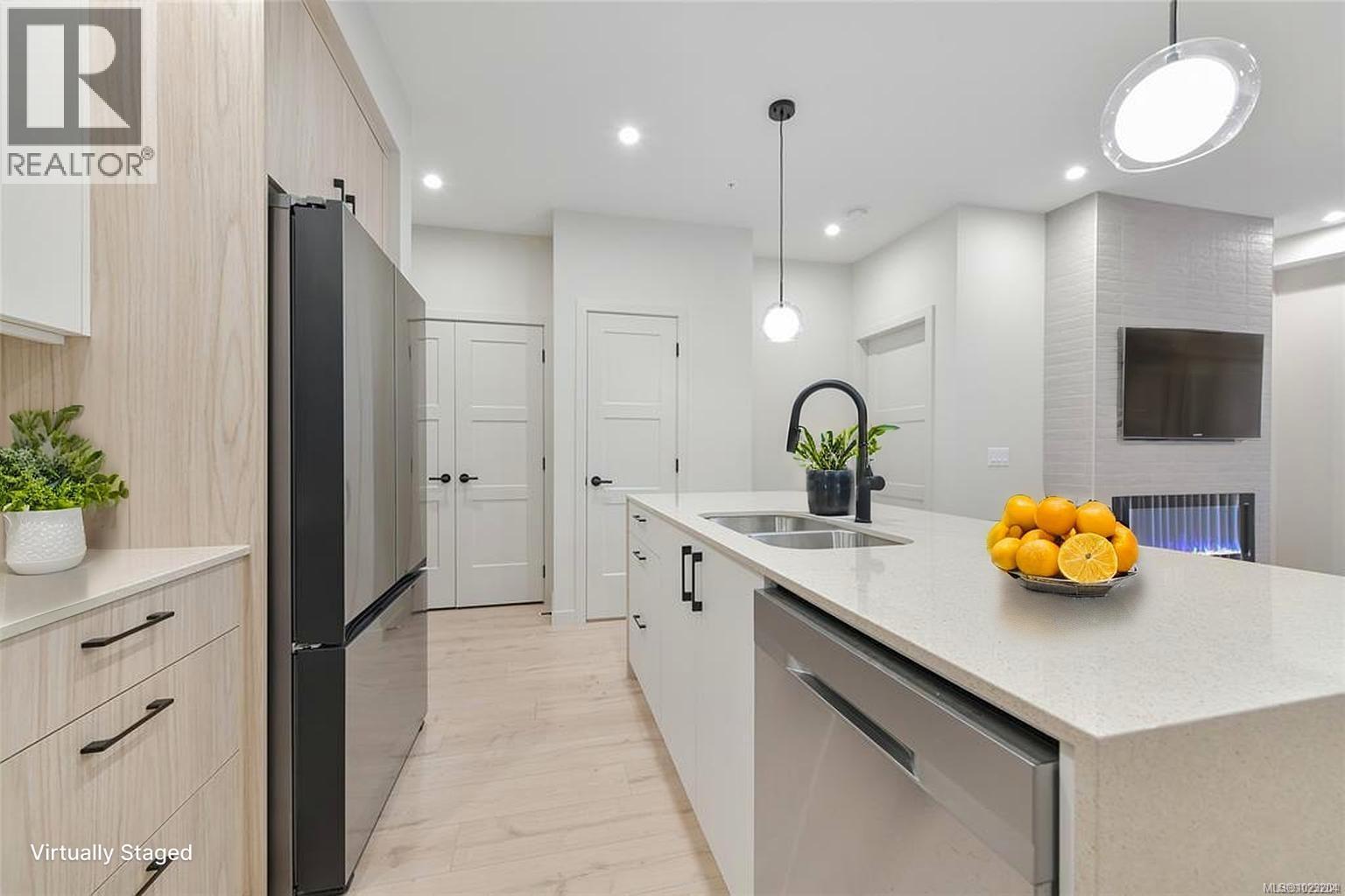 308 947 Whirlaway Crescent, Langford