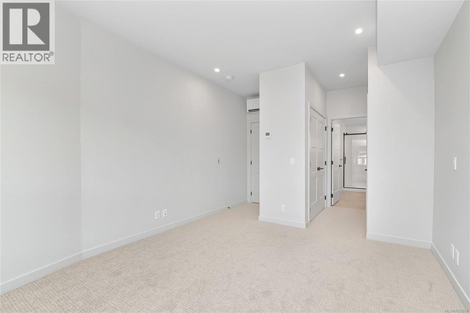 308 947 Whirlaway Crescent, Langford