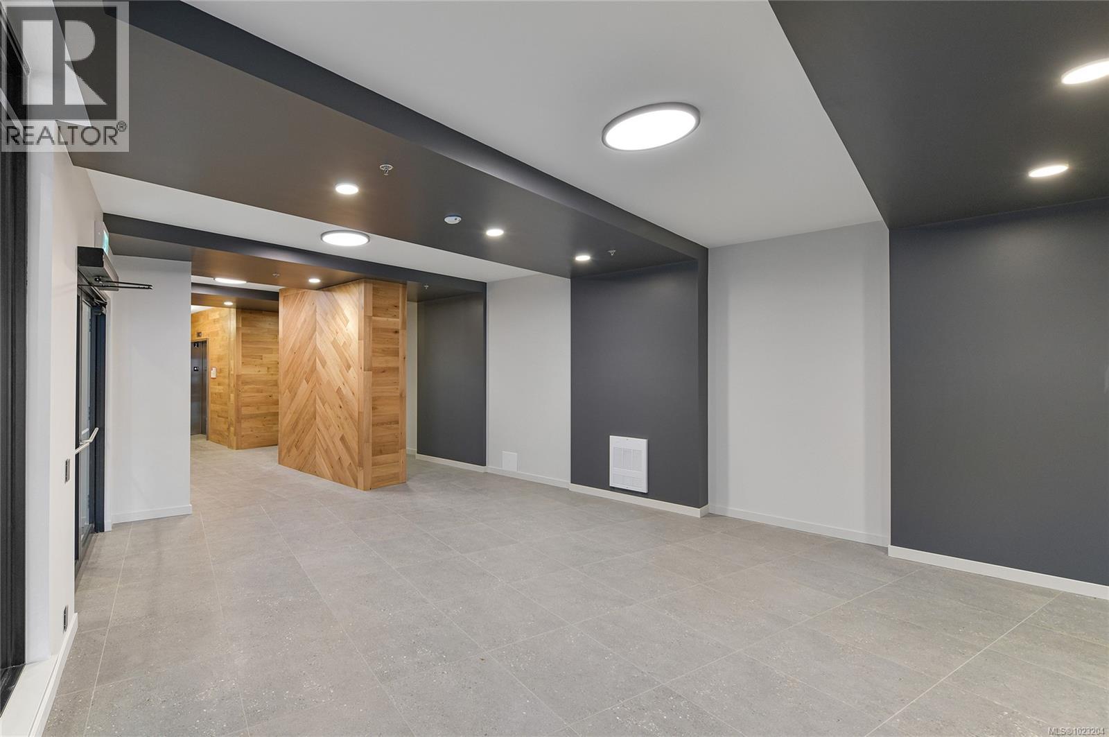 308 947 Whirlaway Crescent, Langford