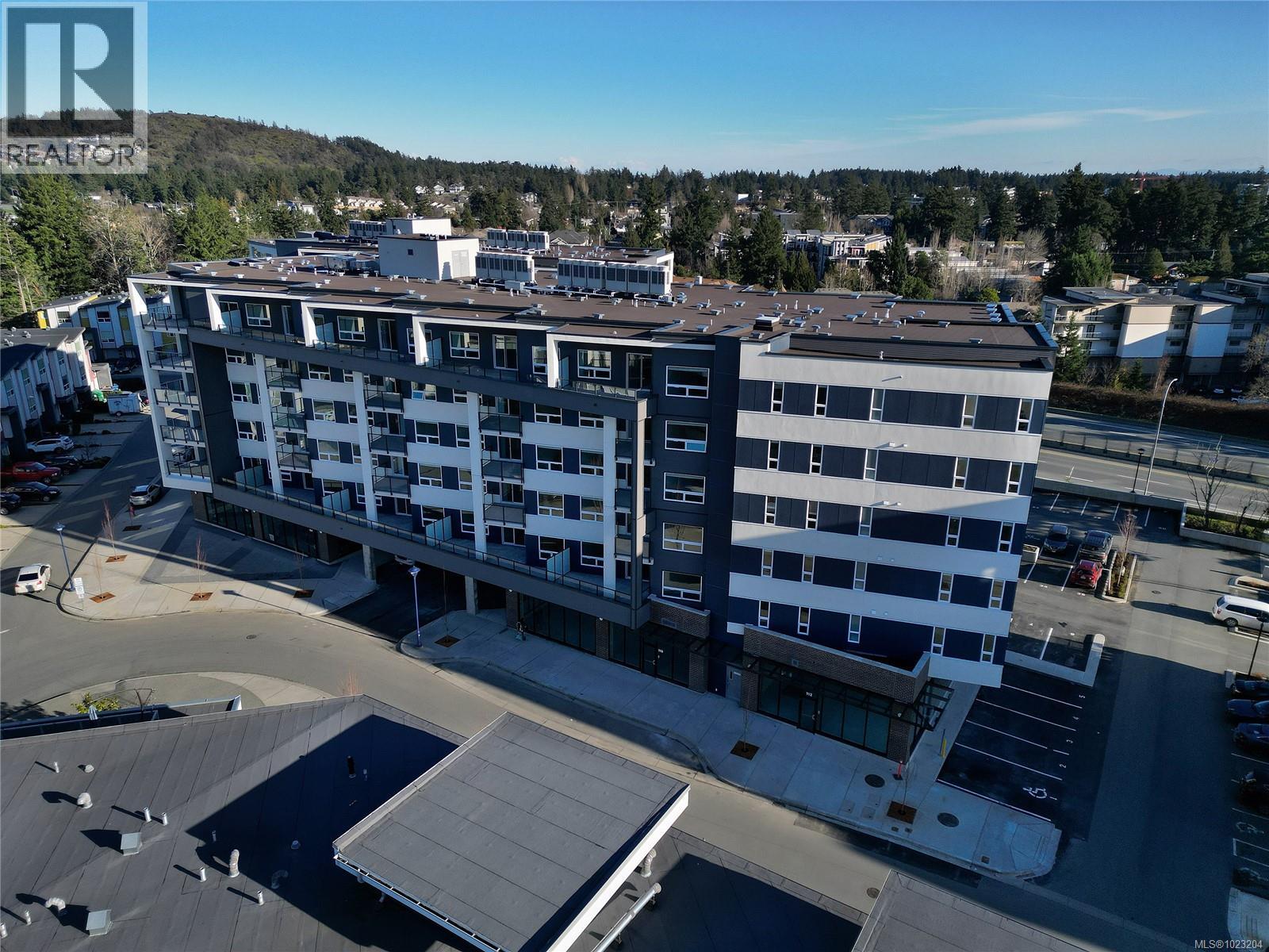 308 947 Whirlaway Crescent, Langford