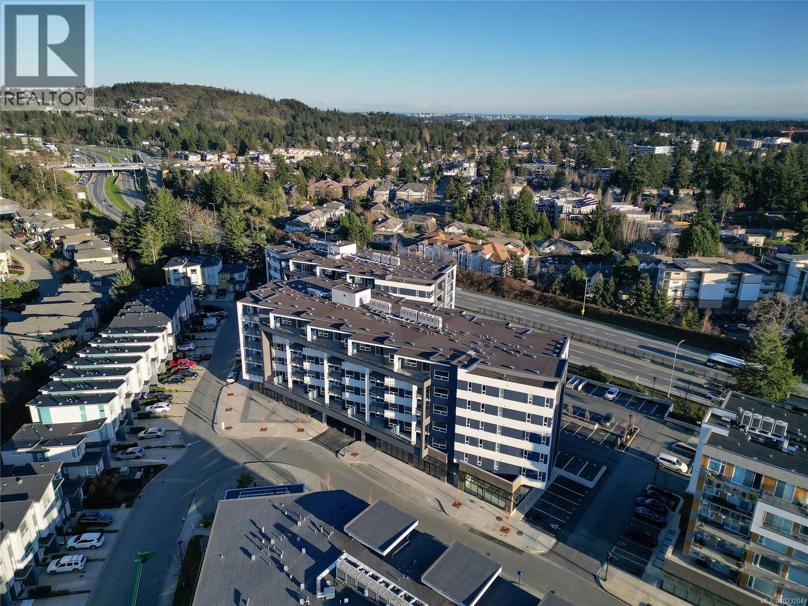 308 947 Whirlaway Crescent, Langford