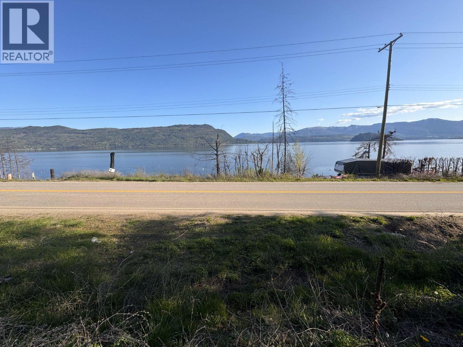  5022 Squilax-Anglemont Road, Celista