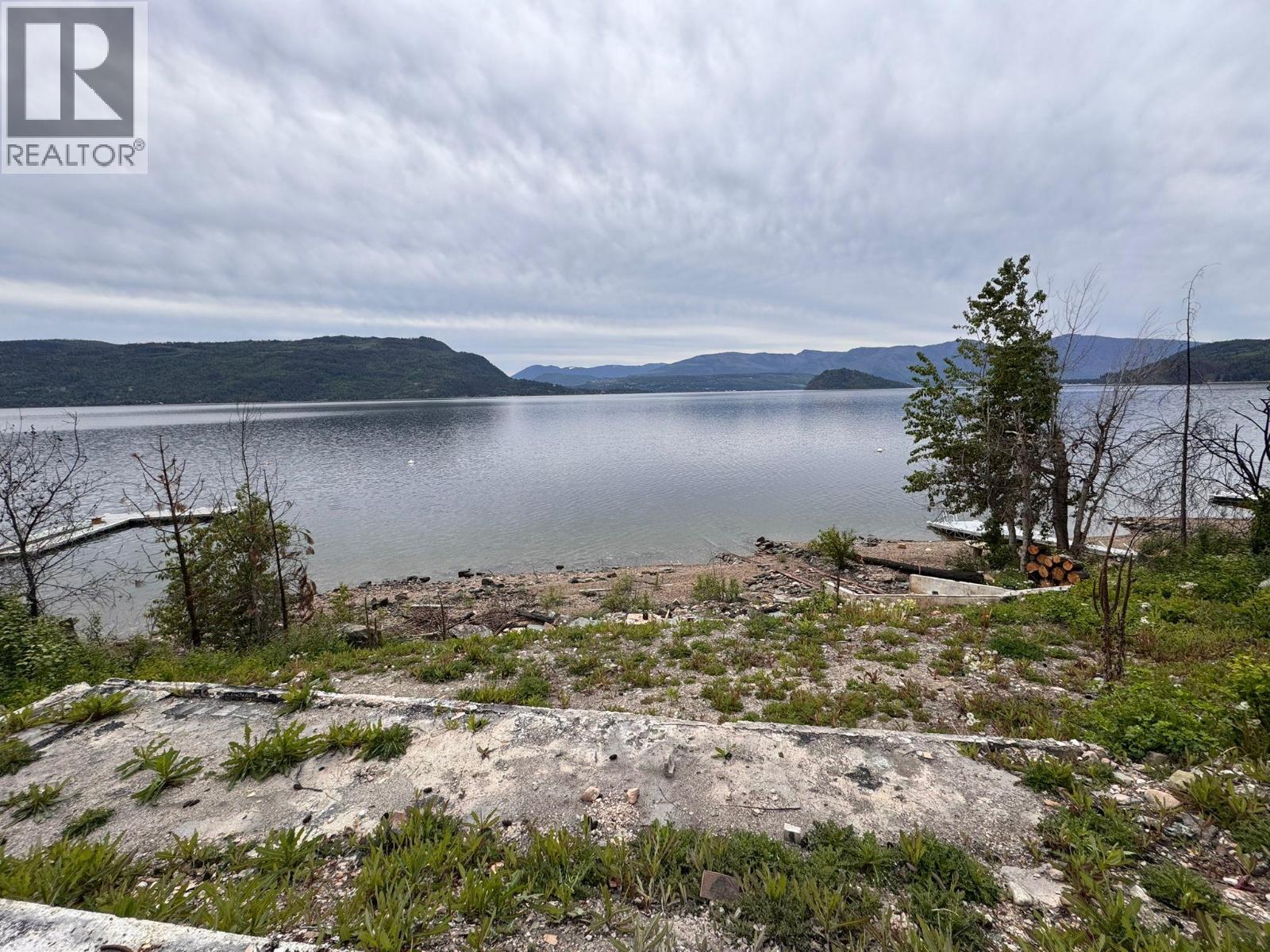  5022 Squilax-Anglemont Road, Celista